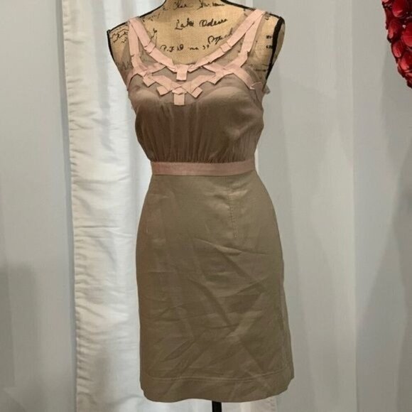 Ann Taylor Loft dress size 4P ribbon mesh detail - Picture 9 of 9